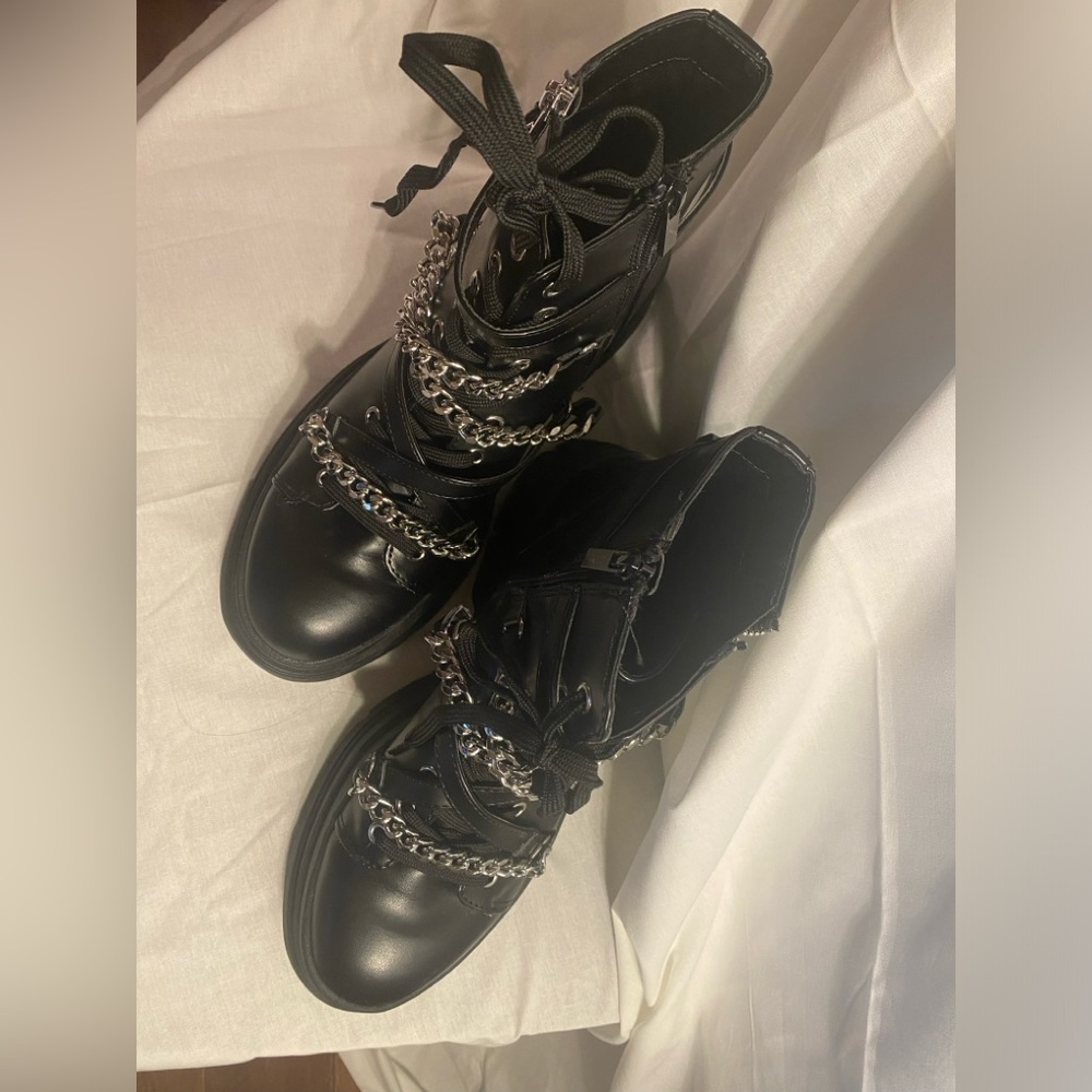 Bershka Combat Boots - Picture 2 of 4